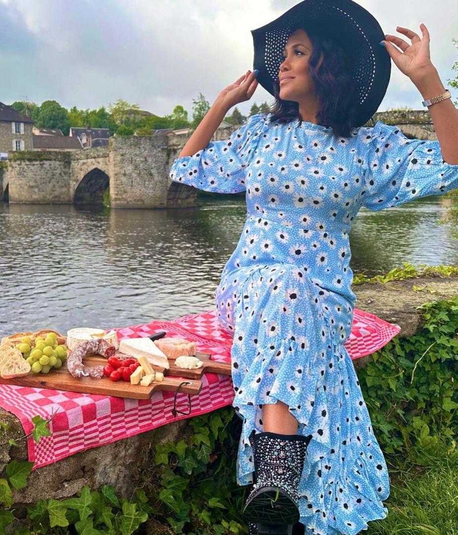 A Place in the Sun’s Jean Johansson ‘looks fab as usual’ and sizzles in jaw-dropping floral dress