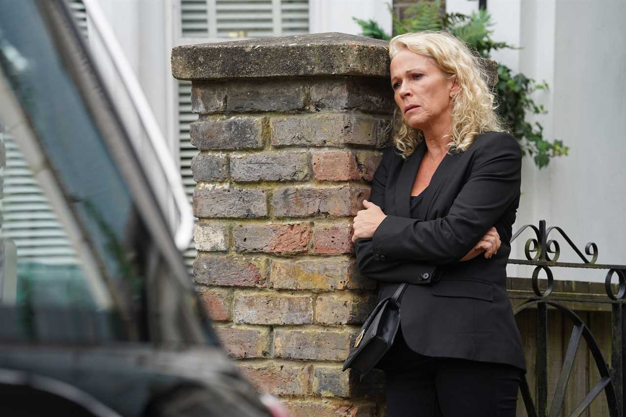 EastEnders legend returning to the soap four years after character fled Walford with her daughter