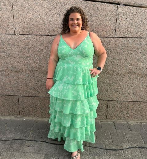 Gogglebox’s Amy Tapper looks slimmer than ever in stunning dress on holiday