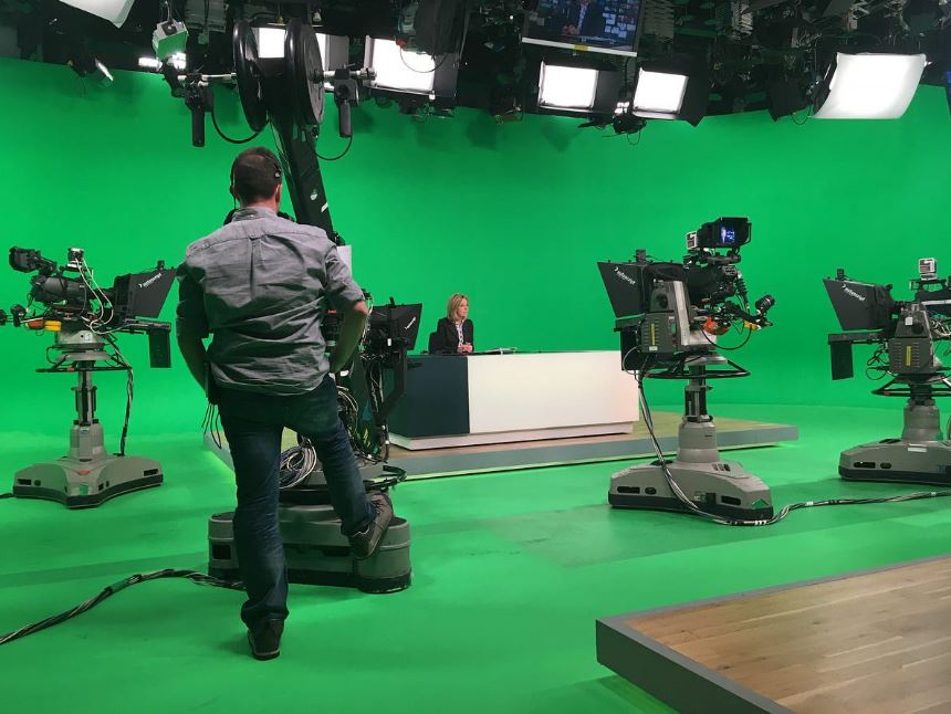 ITV News viewers stunned as they learn mind-boggling reality of studio from behind-the-scenes pic