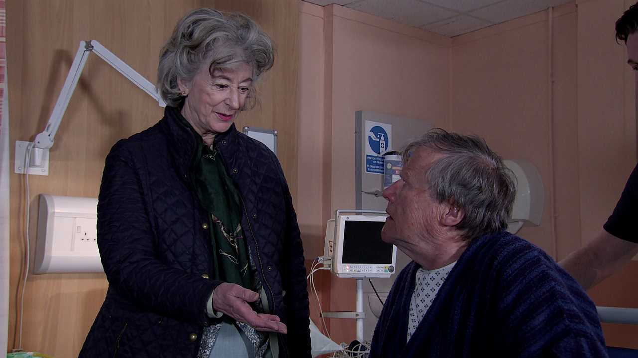 Evelyn Plummer makes an emotional confession in Coronation Street