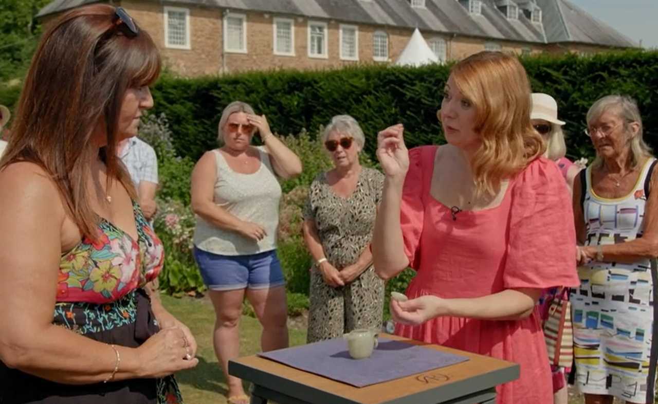 Antiques Roadshow guest refuses to sell 50p teapot despite staggering valuation