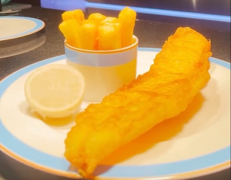 TV chef Tom Kerridge slammed over £35 fish and chips — with very stingy portion size