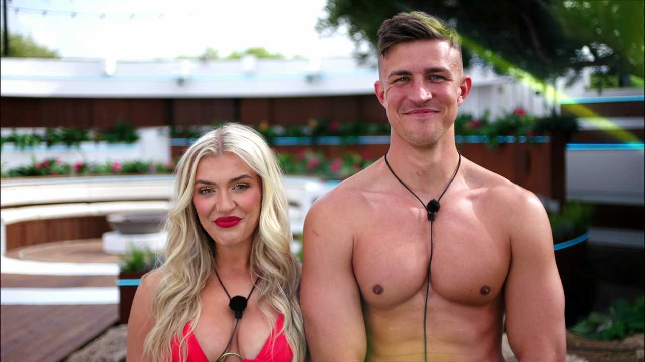 Love Island’s Molly Marsh car collection as she upgrades from a pink fiat to flash Audi