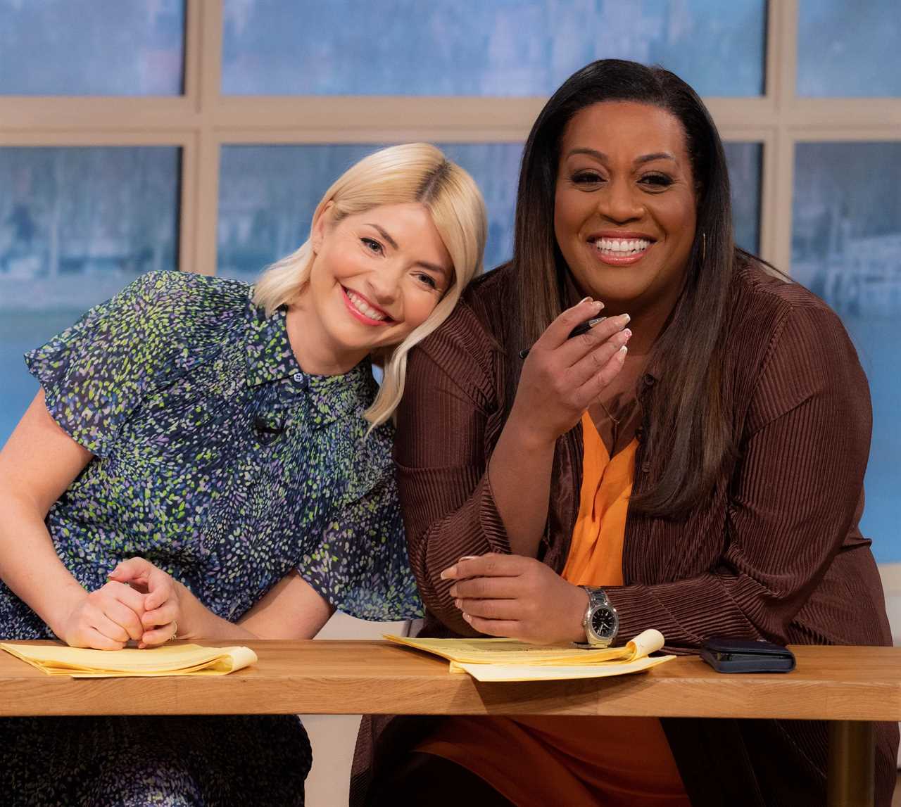 Holly Willoughby reveals private off-air meeting with This Morning co-host tonight