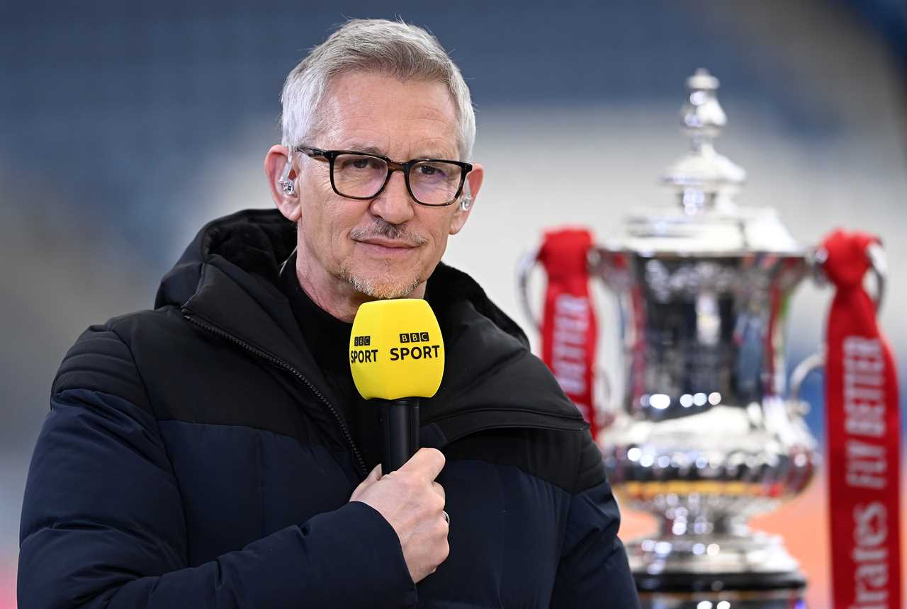 Dan Walker takes swipe at BBC as he wades into Gary Lineker suspension row