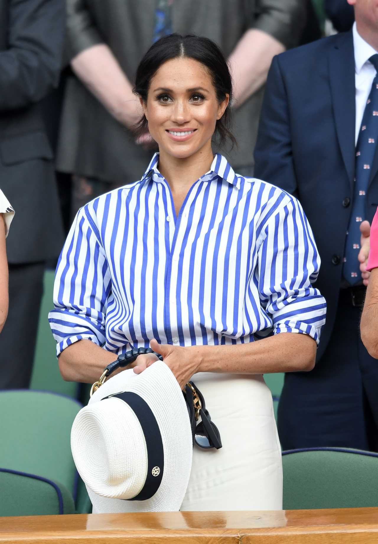 I’m a style whizz and here’s the easy trick that makes you look 5 lbs slimmer in seconds and Meghan Markle swears by it