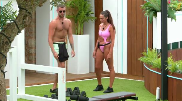 Love Island fans furious as Jess and Ella ‘bully’ Molly in upsetting scenes