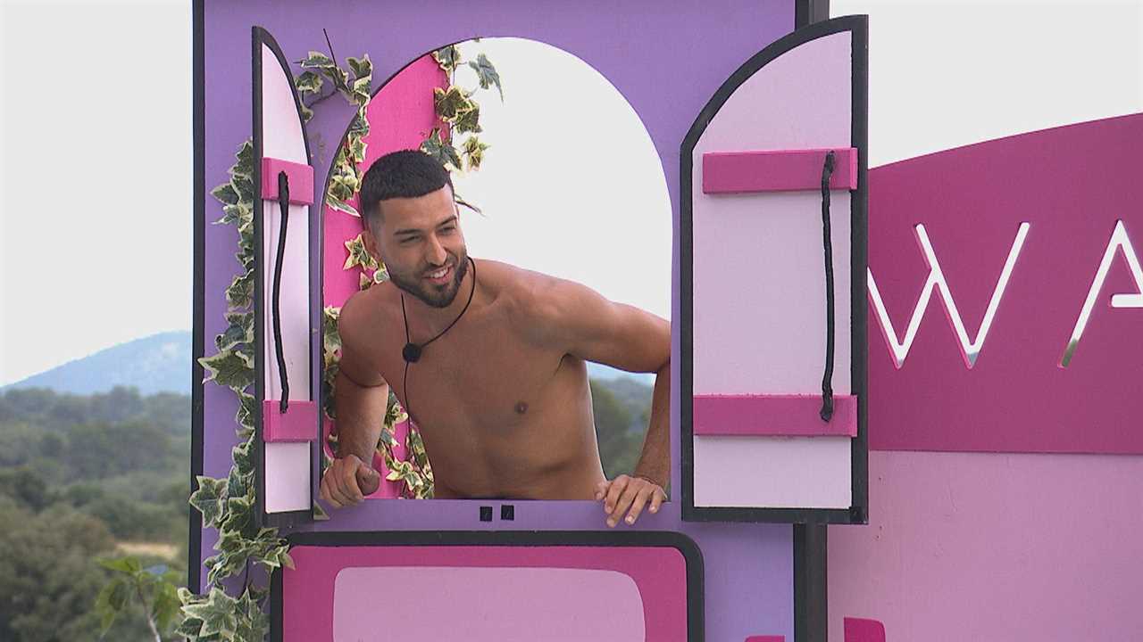 Love Island fans spot chemistry between Jess and another contestant