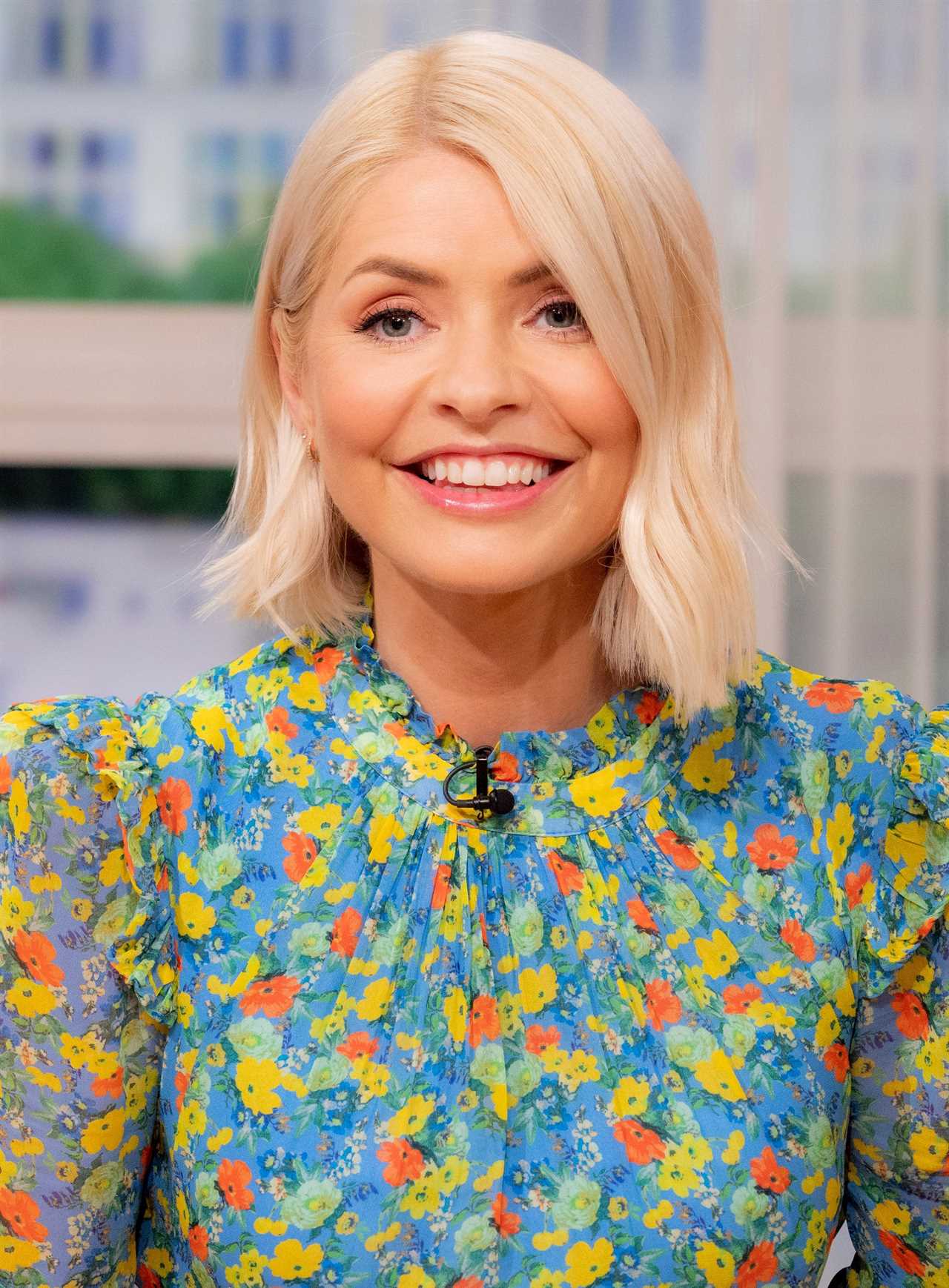 Holly Willoughby shares secrets to ‘being worthy of happiness’ in cryptic new post after Phillip Schofield axe