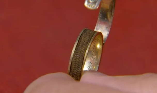 I took old ring I found in the loft on Antiques Roadshow… its famous owner and eye-watering value gave me goosebumps