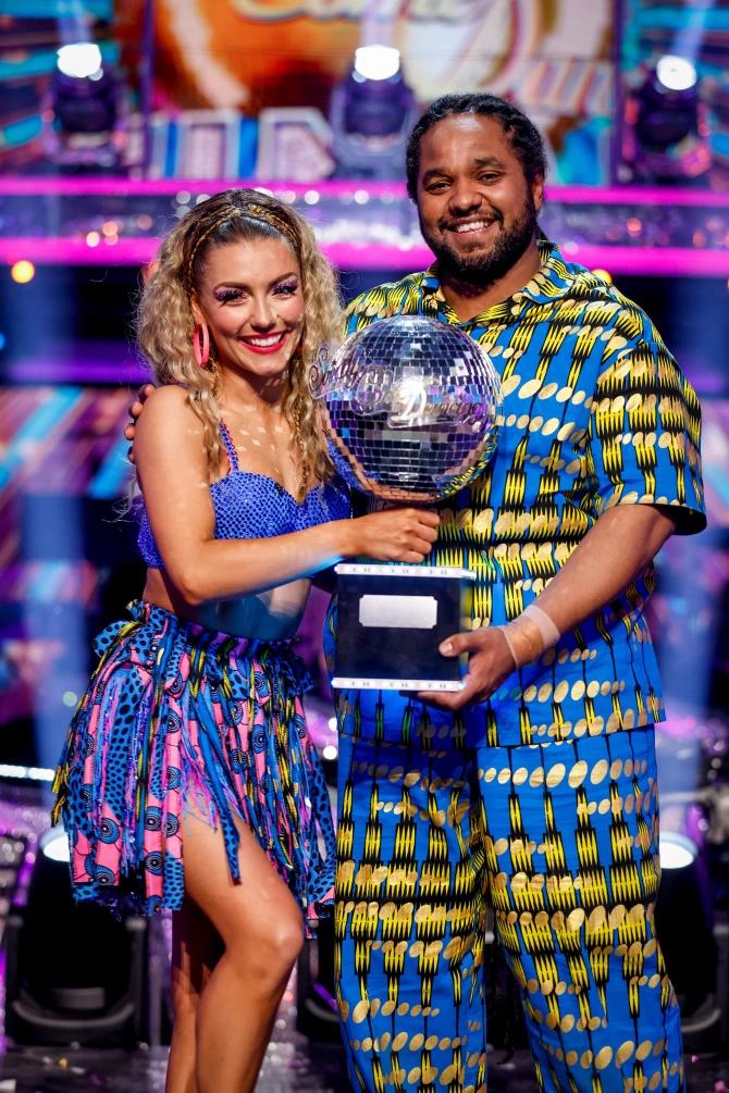 Strictly’s Hamza Yassin issues terrifying warning after nasty bug that causes ‘brain swelling’ gets stuck in his leg