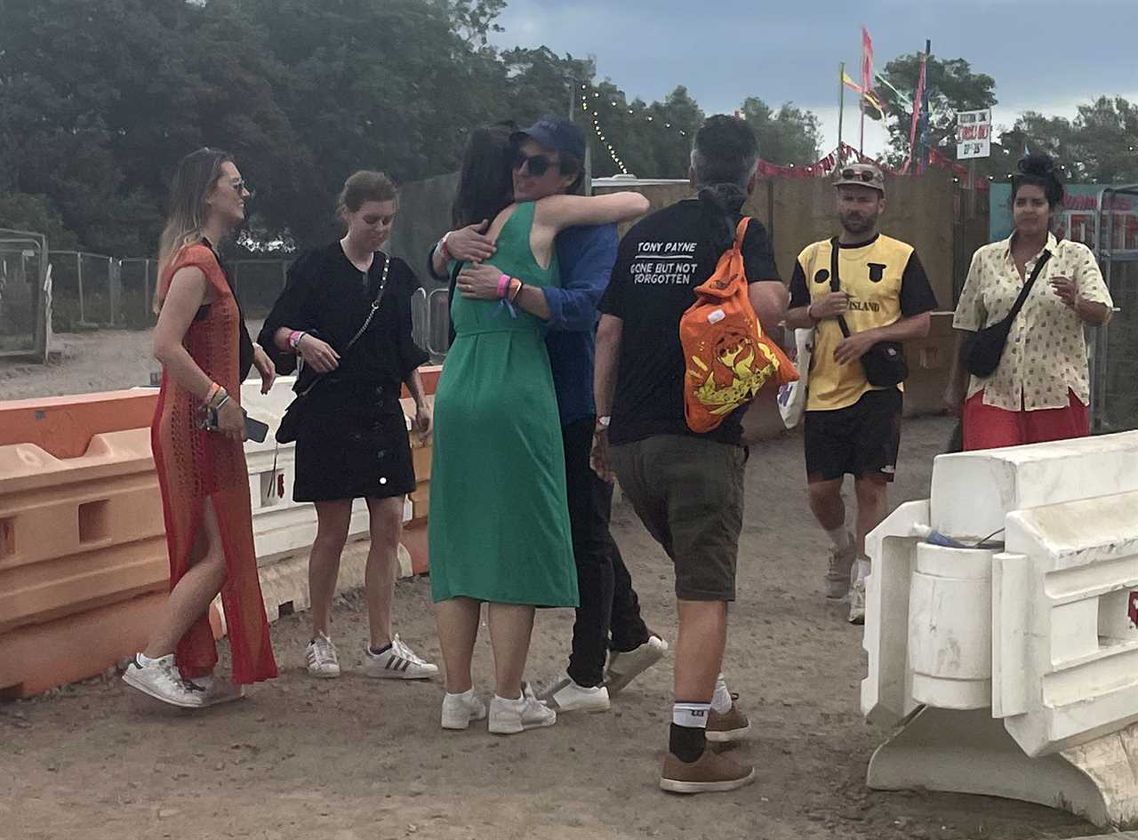 Princess Beatrice spotted embracing pals during day out at final day of Glastonbury