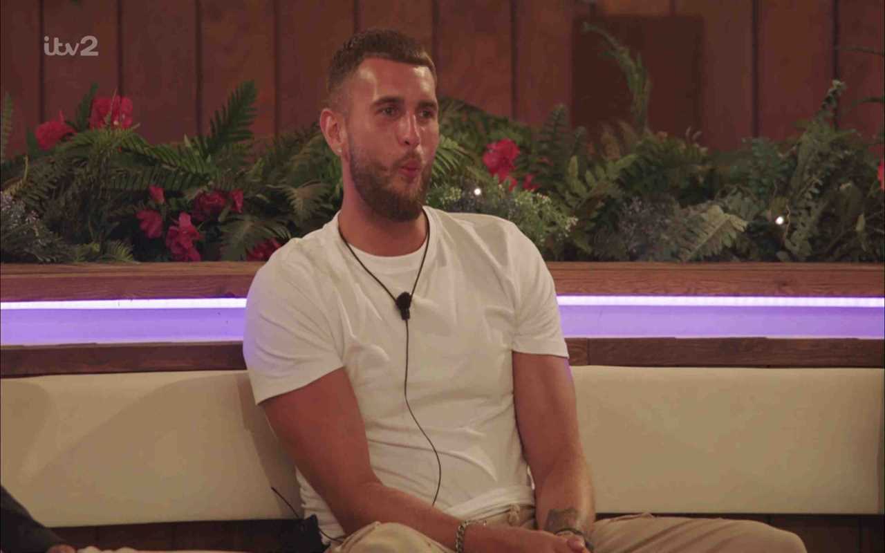 Love Island Zach’s famous sister slams him as he moves on from Molly just hours after she leaves