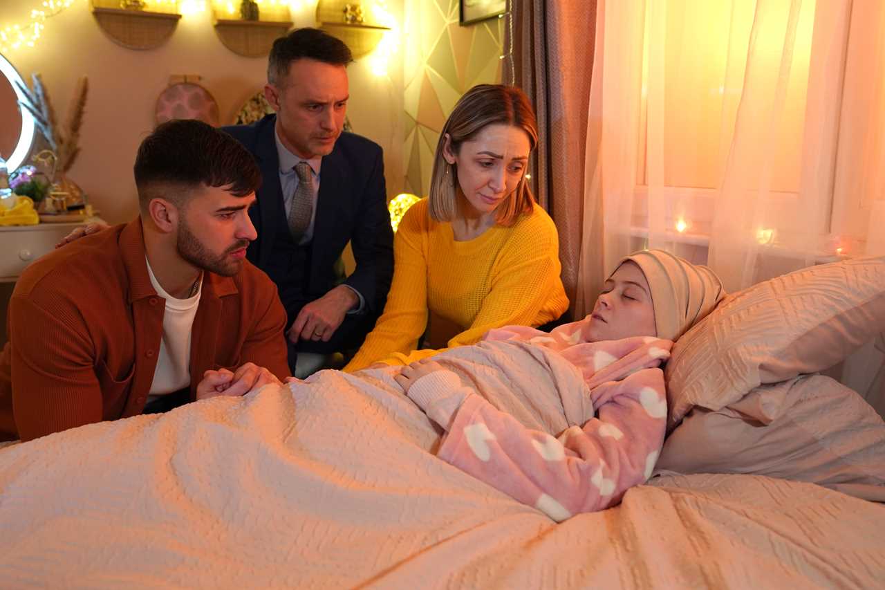 Two huge Hollyoaks stars making shock comeback for heartbreaking funeral scenes