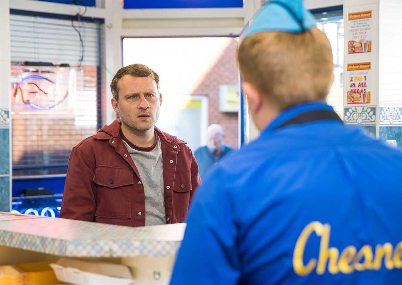 Coronation Street star reveals easy-to-miss cameo from real life mum – but insists ‘she’s not that rude in real life!’