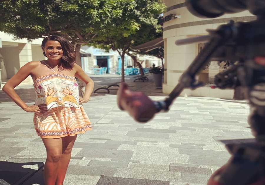 A Place In The Sun S Jean Johansson Dazzles Fans In