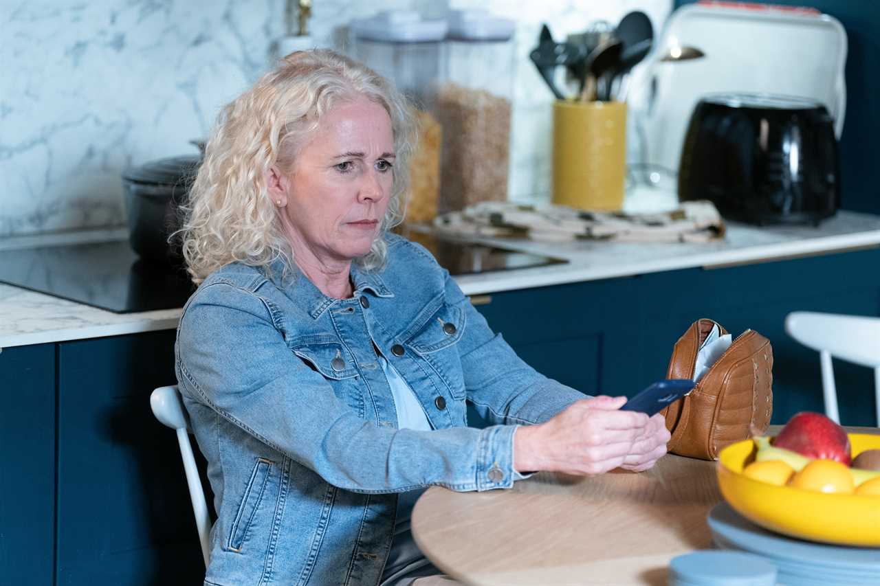 Real reason for Lisa Fowler’s return to Walford revealed in explosive EastEnders spoiler