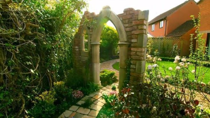 Love Your Garden viewers horrified as Alan Titchmarsh ‘ruins’ home of couple who fostered 150 children