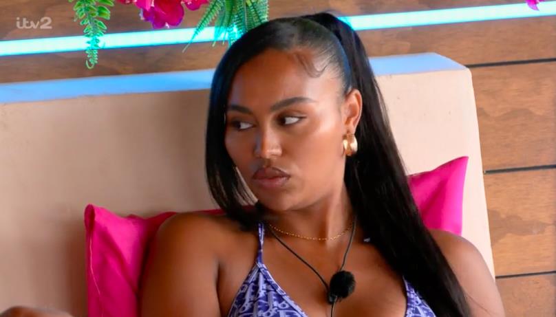 Love Island fans cringe as Ella snubs Ouzy’s kiss in very awkward scenes