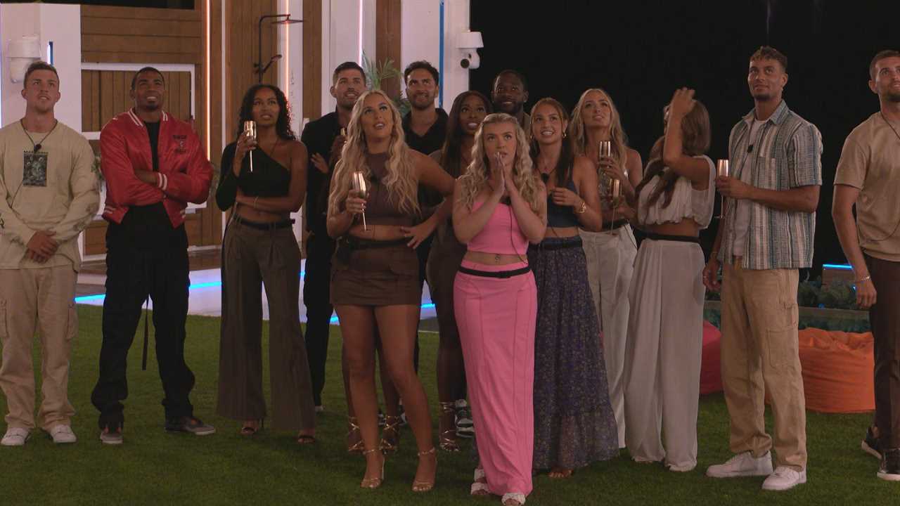 Love Island fans beg bosses to axe couple after cringiest moment in show history