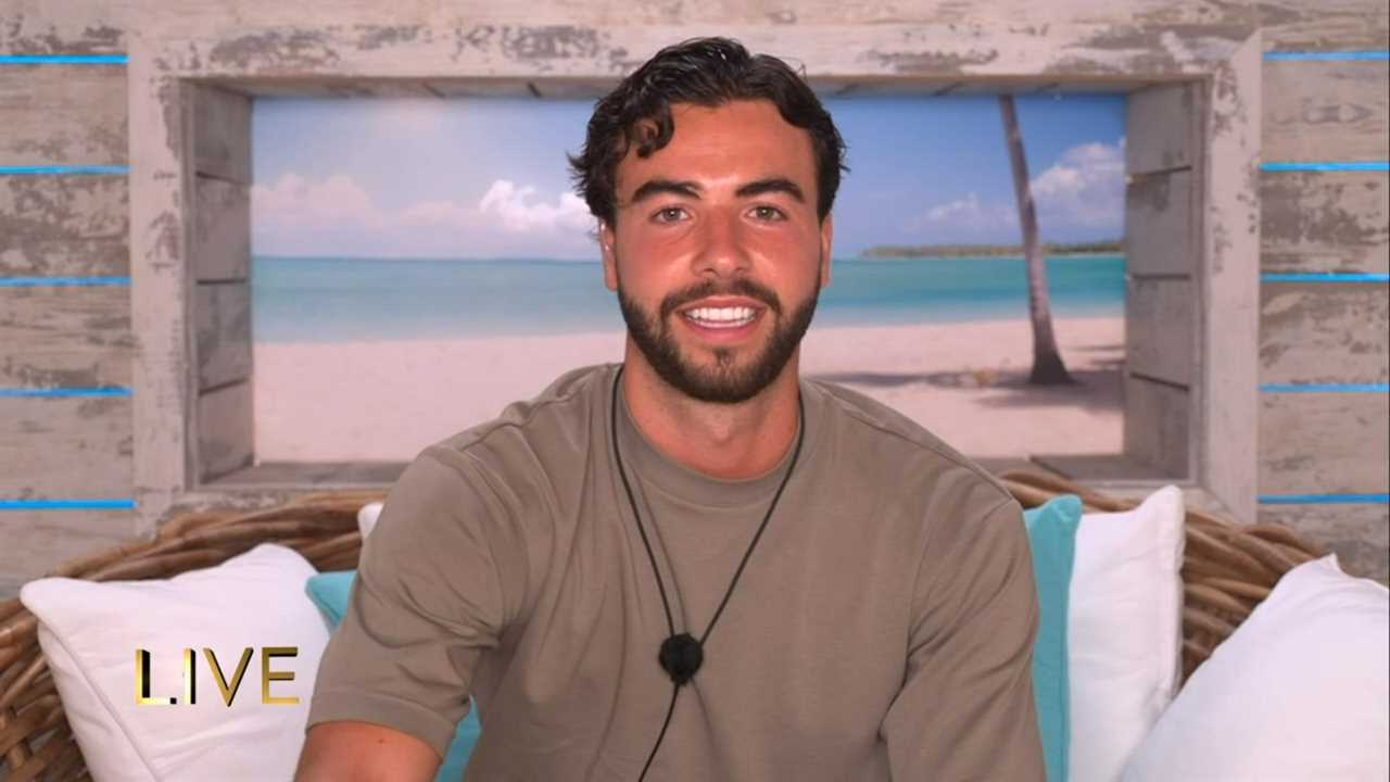 Furious Love Island fans slam Sammy as he ‘shoots his shot’ with Maya Jama live on After Sun