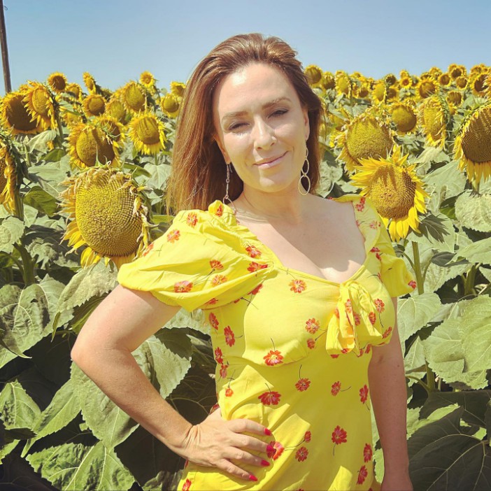 A Place In The Sun s Sara Damergi Stuns Fans With