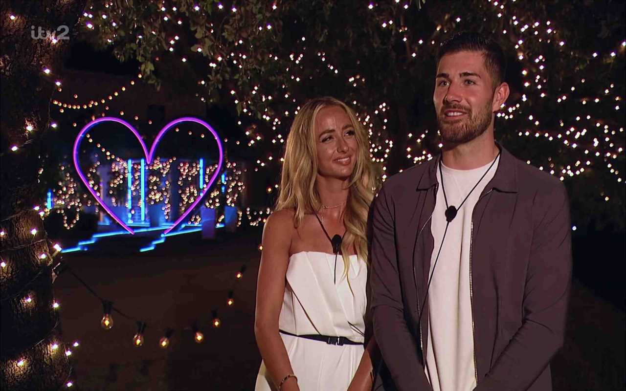 Love Island fans work out ‘real reason’ why Scott dumped Abi before villa axe