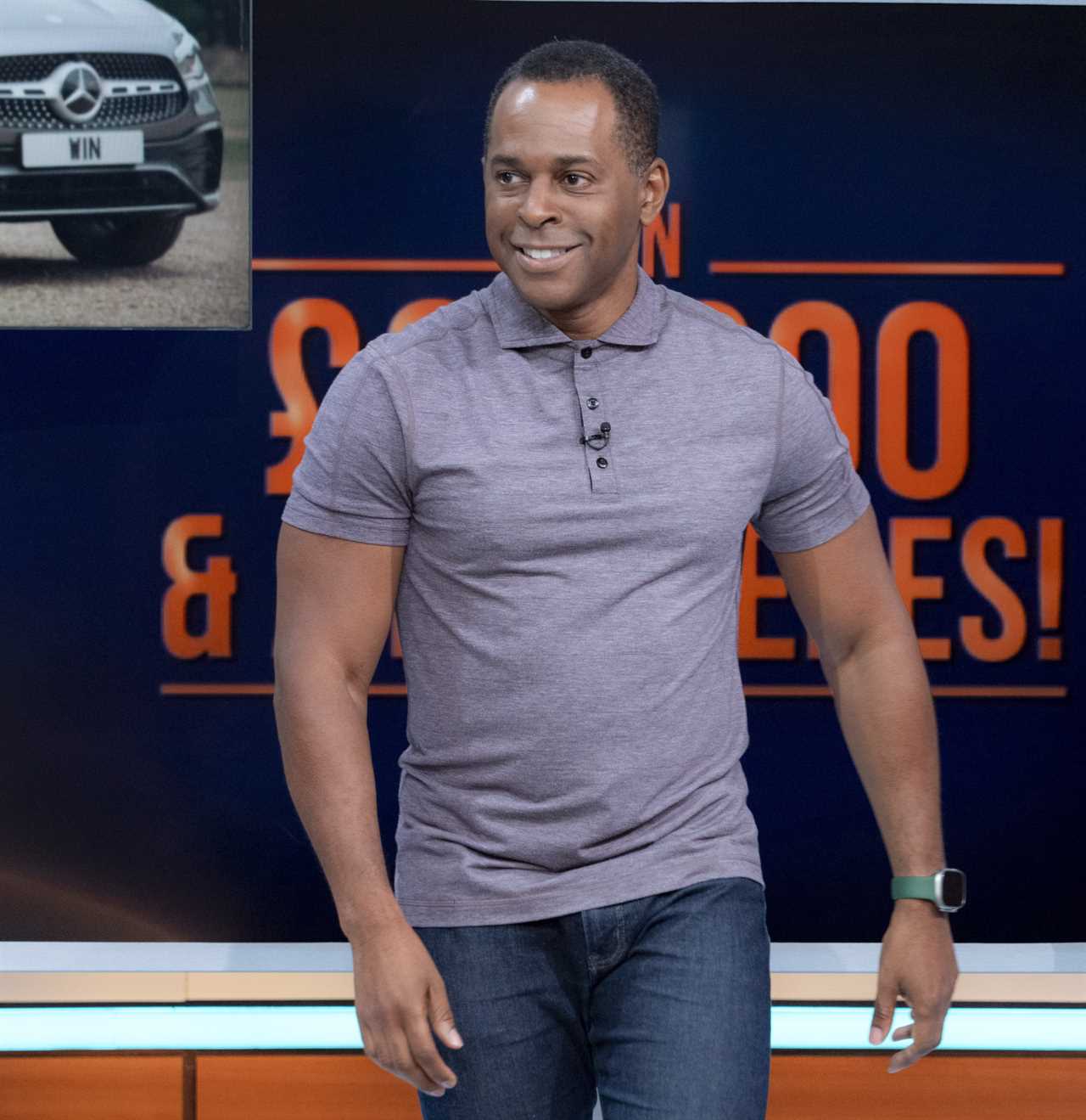 Andi Peters throws Lorraine show into chaos as he takes a tumble live on air