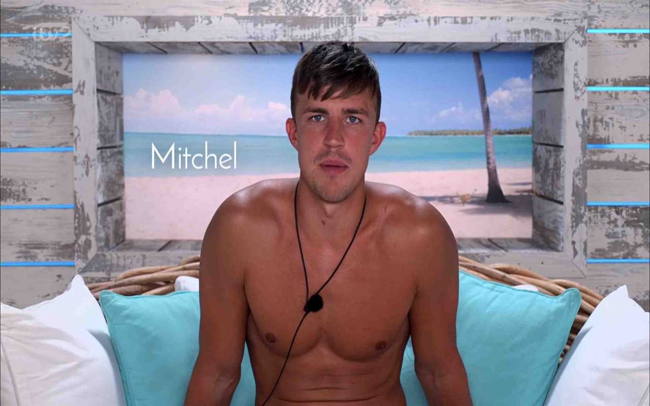 Love Island fans expose huge editing blunder after bizarre Mitch moment