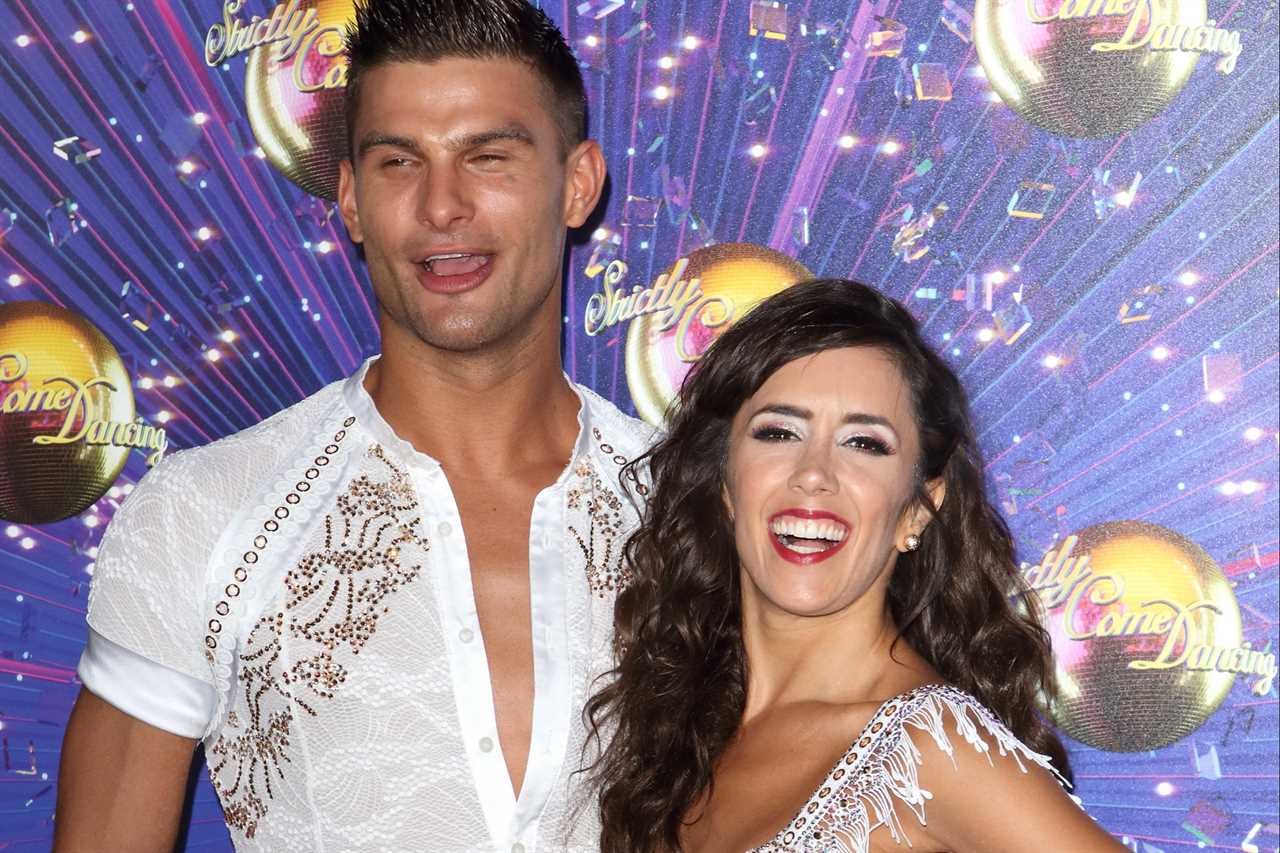 LONDON, UNITED KINGDOM – 2019/08/26: Aljaz Skorjanec and Janette Manrara at the Strictly Come Dancing Launch at BBC Broadcasting House in London. (Photo by Keith Mayhew/SOPA Images/LightRocket via Getty Images)