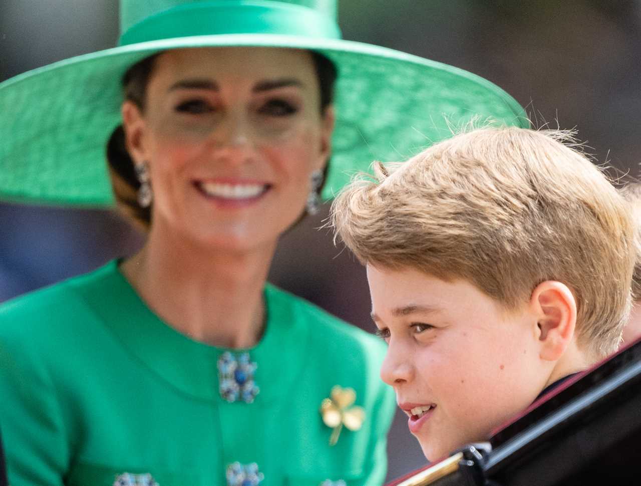 Kate Middleton has a ‘very heavy burden’ with Prince George’s future but comforts him with secret gesture, expert claims