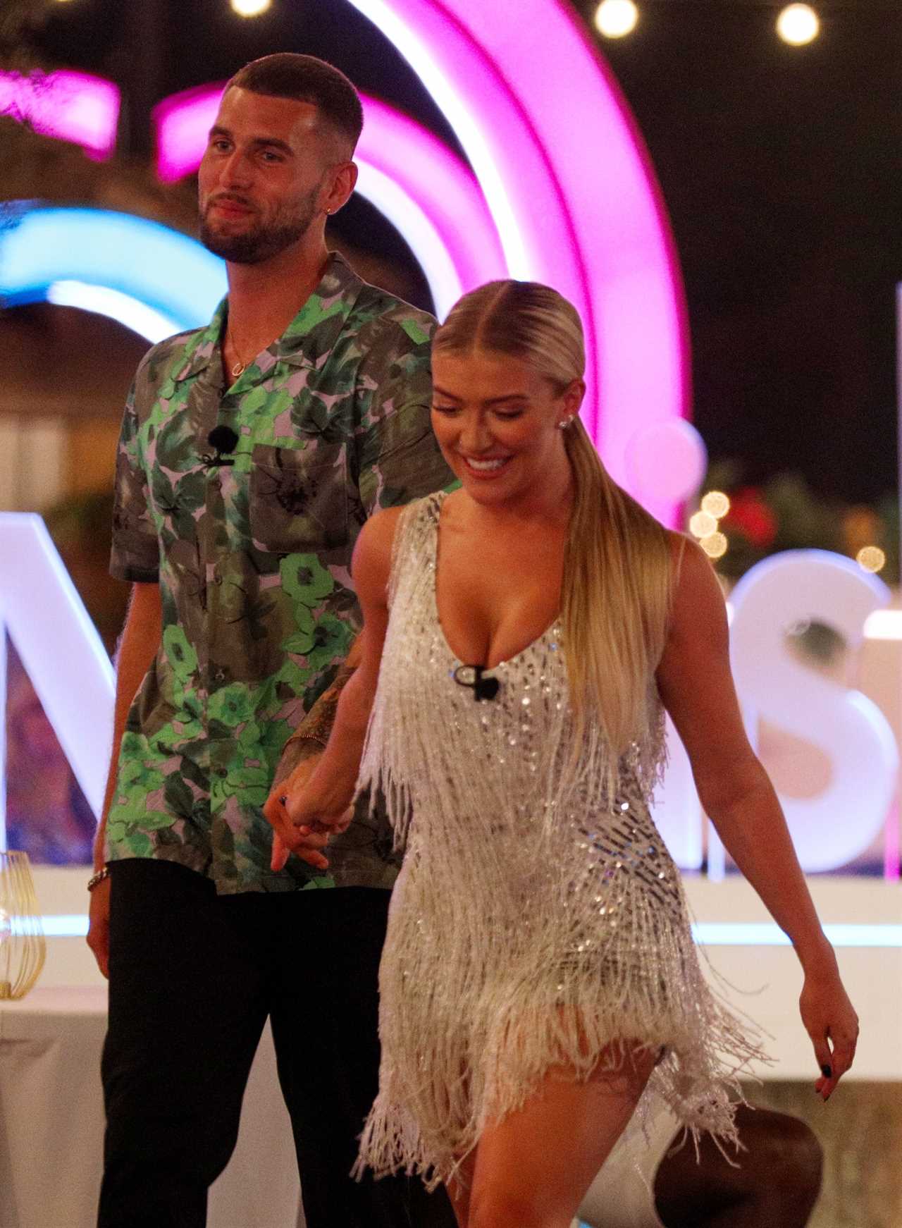 Love Island fans spot huge clue about future of Molly and Zach’s relationship just moments after series ends