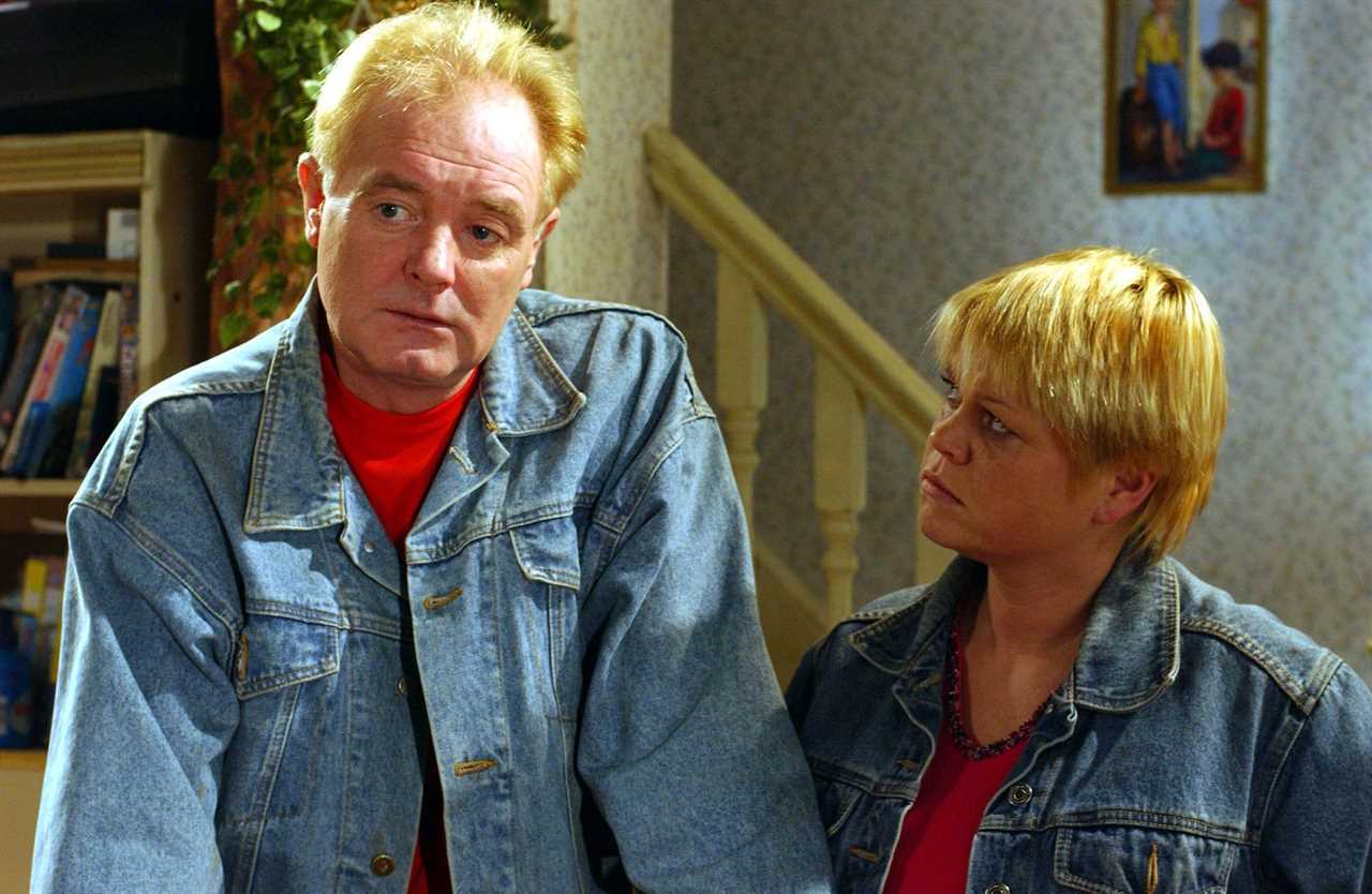 What happened to Les Battersby in Coronation Street?