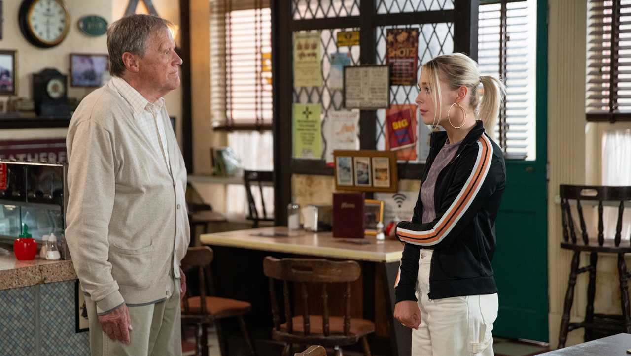 Roy Cropper in danger as he invites gang thug Lauren Bolton to move in on Coronation Street