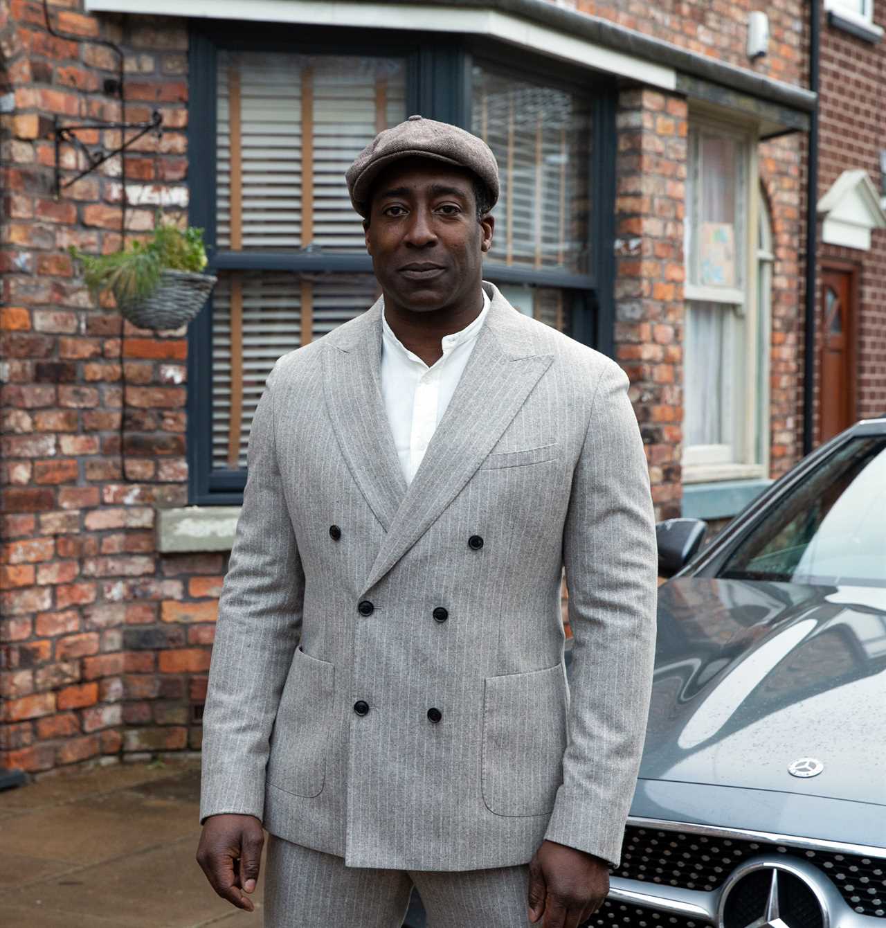 Ronnie Bailey betrays his own brother in shock Coronation Street plot