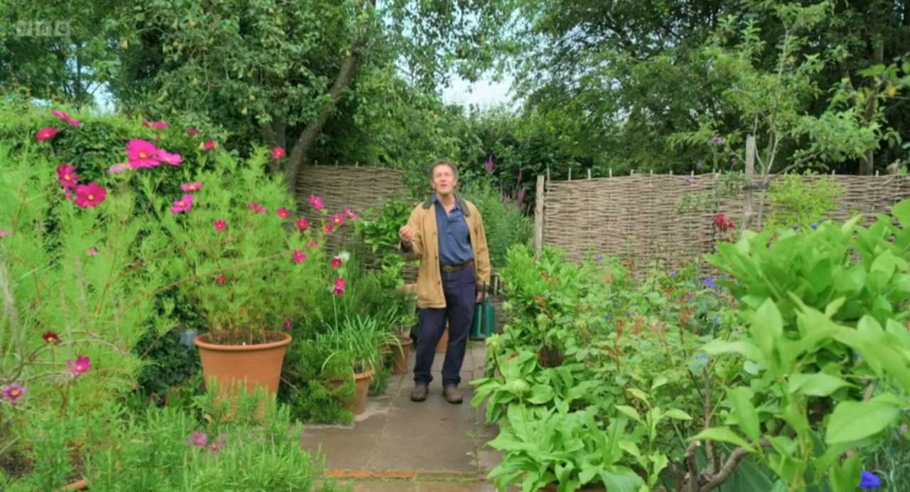 Monty Don blasted by Gardeners’ World fans for endangering co-star with ‘catastrophic’ mistake