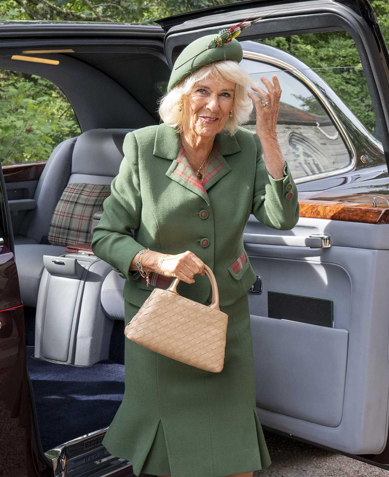 King Charles dons a kilt as he, Queen Camilla & Princess Anne are joined by PM Rishi Sunak for church at Balmoral