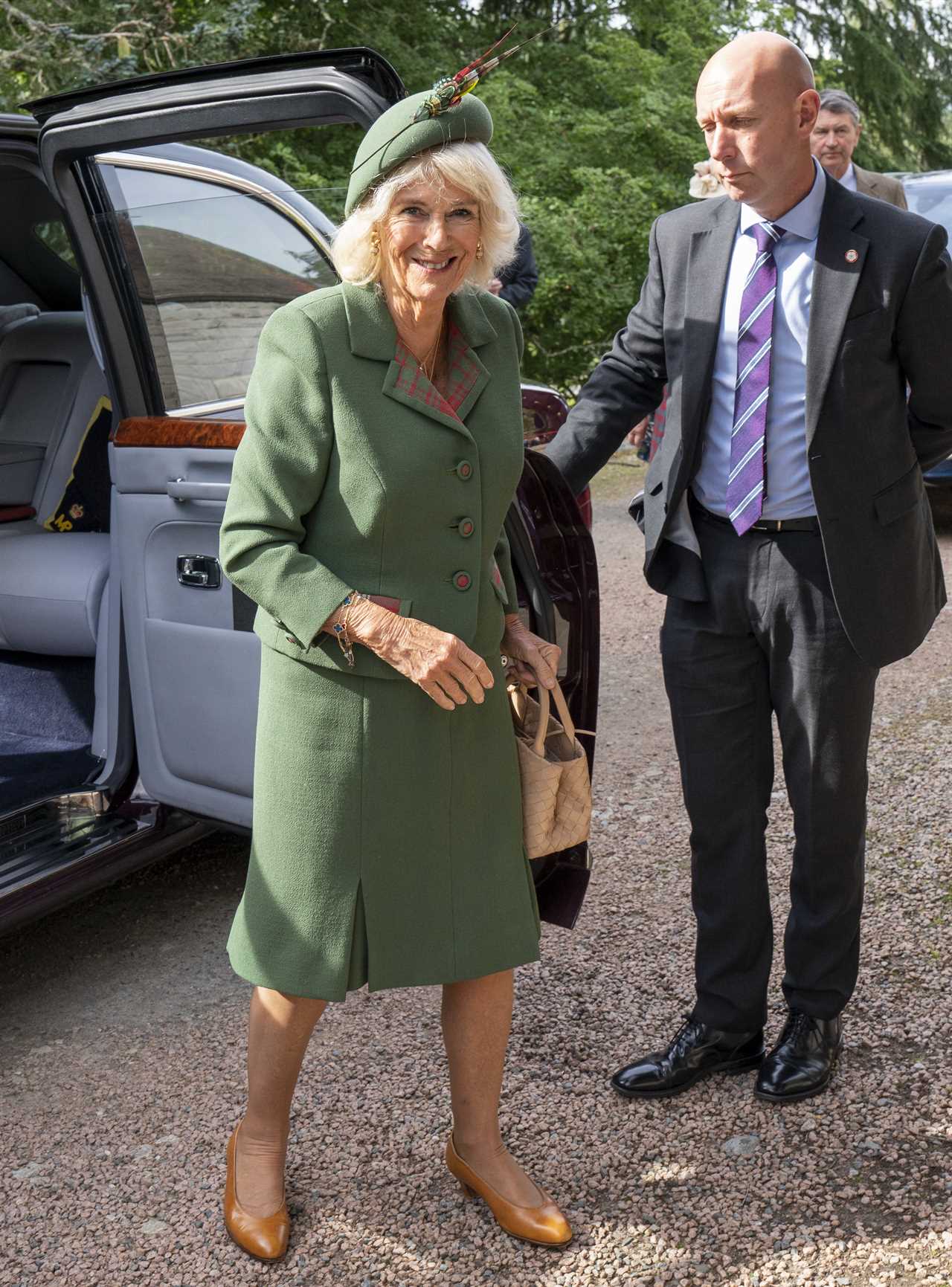 King Charles dons a kilt as he, Queen Camilla & Princess Anne are joined by PM Rishi Sunak for church at Balmoral