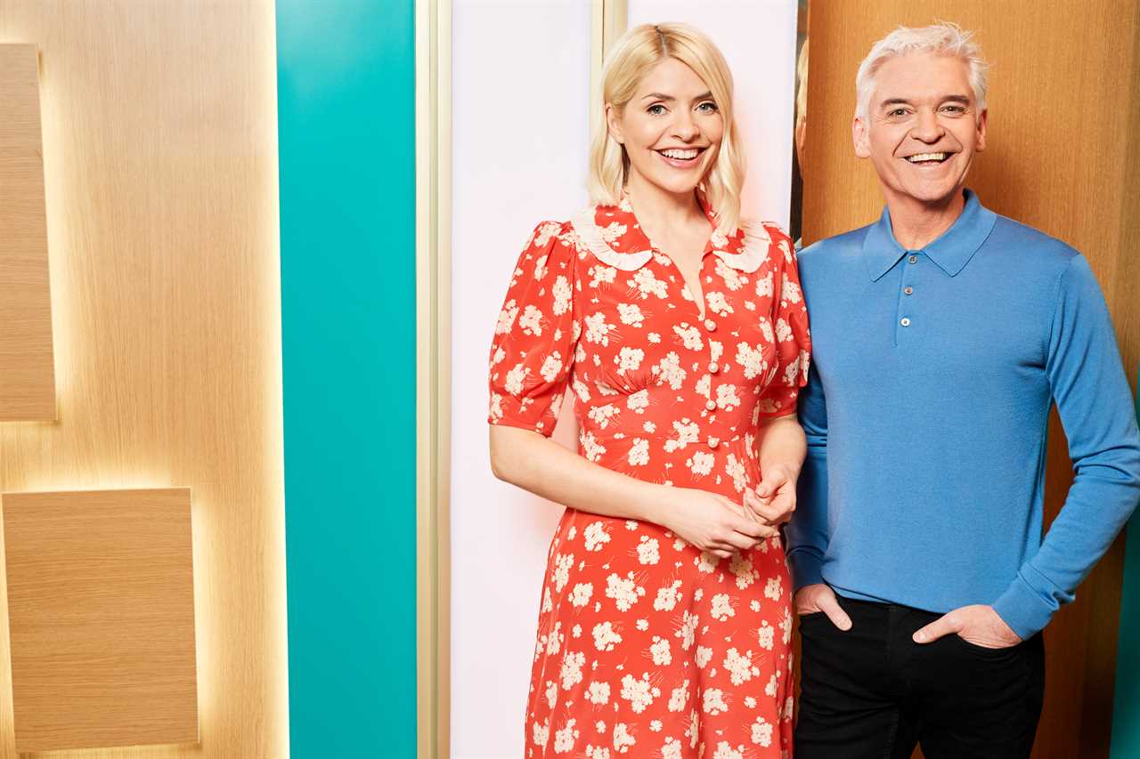 Holly Willoughby Takes Centre Stage on This Morning as New Trailer Promotes Her as 'Queen Bee'