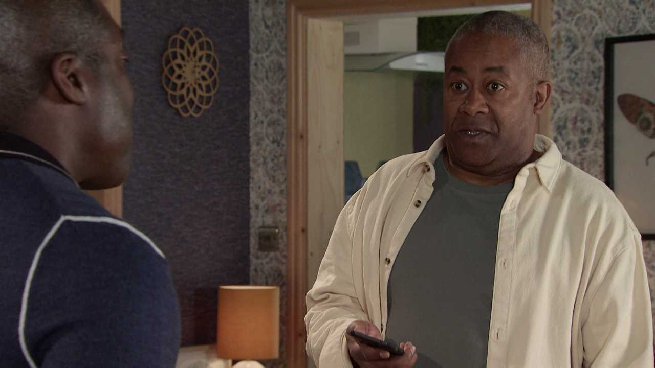 Ed Bailey’s gambling addiction returns as Ronnie makes a big mistake in Coronation Street