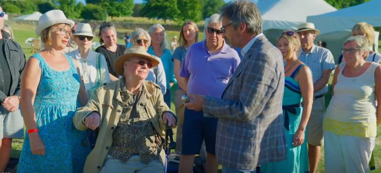 Uncommon Teapot Valued at More Than a Car on Antiques Roadshow