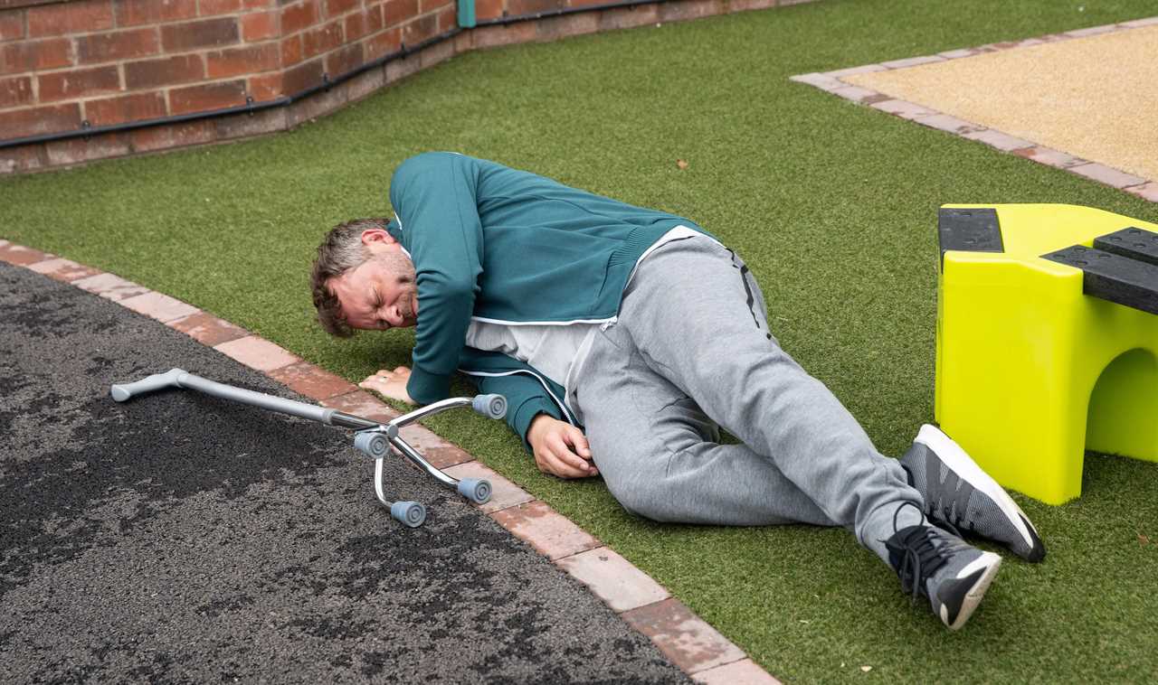 Coronation Street's Paul Foreman Collapses in the Cold Street as He Struggles with Motor Neurone Disease