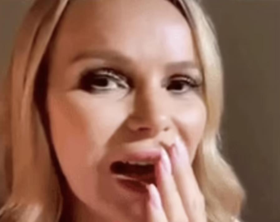 Amanda Holden's Passport Mishap Ruins Trip to Visit Alan Carr in Italy