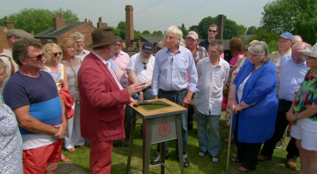 Antiques Roadshow guest stunned as rare gun is valued at £150,000