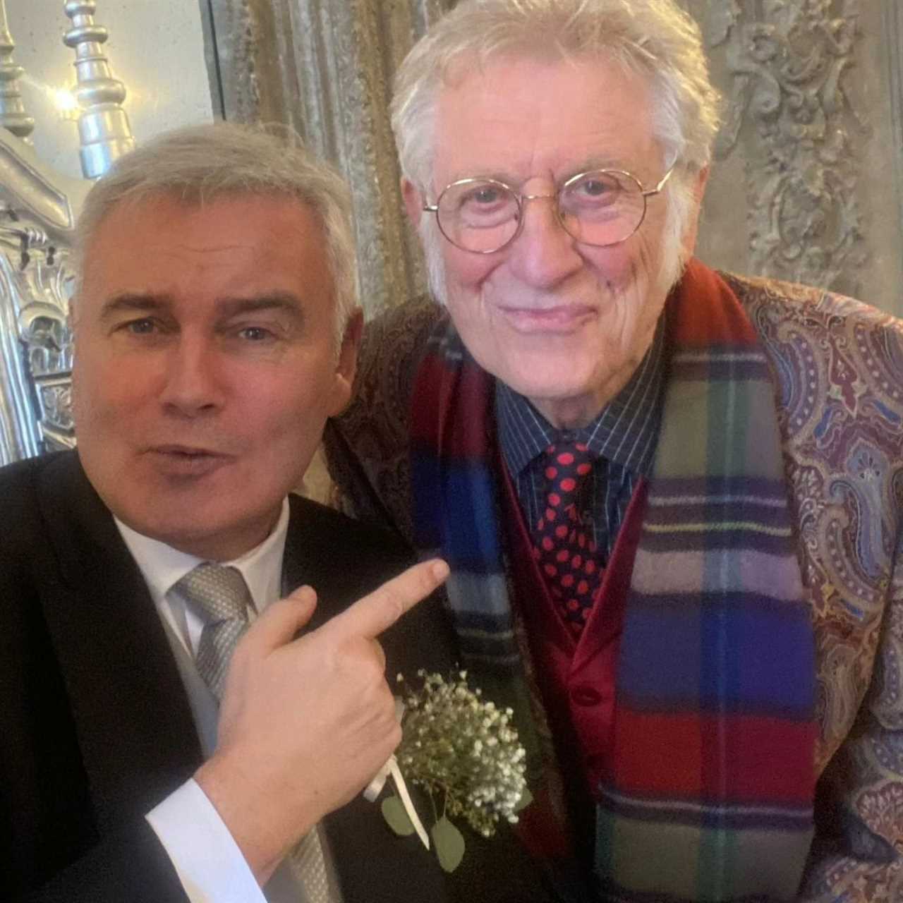 TV Presenter Eamonn Holmes Gets Unexpected Help from Rock Legend Noddy Holder