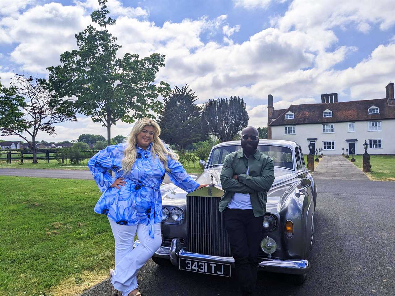 Celebrities hit the road for new season of Celebrity Antiques Road Trip