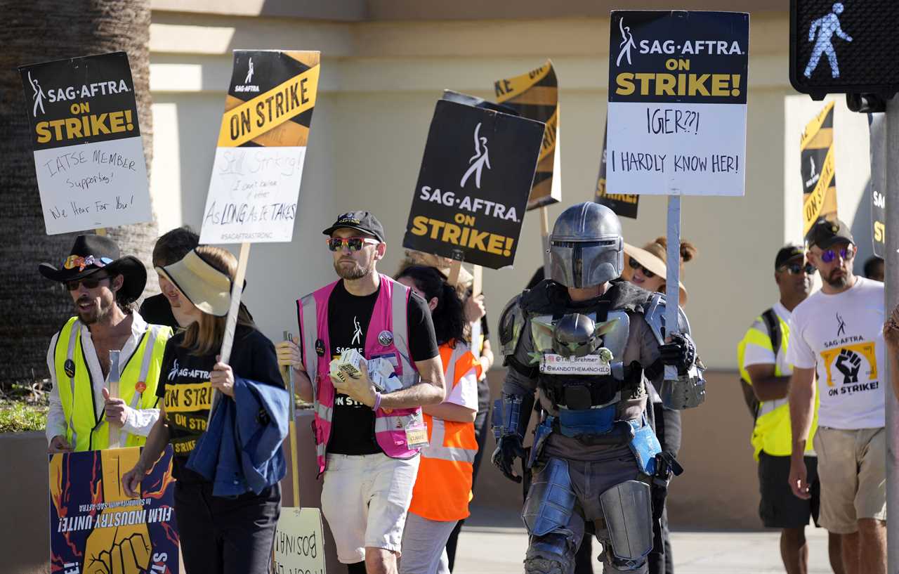 SAG-AFTRA Ends Strike with Studios, Actors and Writers Can Get Back to Work Soon