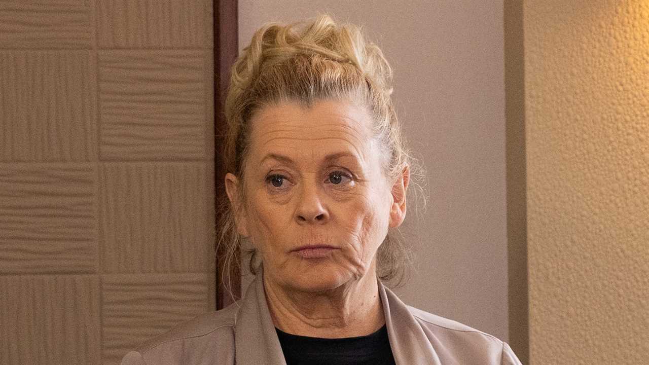 Coronation Street Fans Devastated as Beloved Character Faces Prison in Heartbreaking Health Storyline