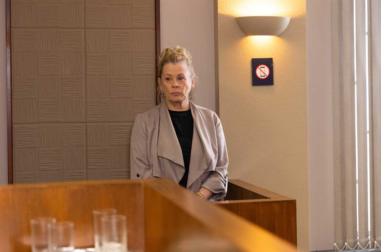 Coronation Street Fans Devastated as Beloved Character Faces Prison in Heartbreaking Health Storyline